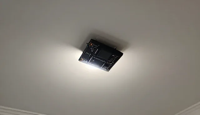 电子配件供应场景中的性能与适用条件分析